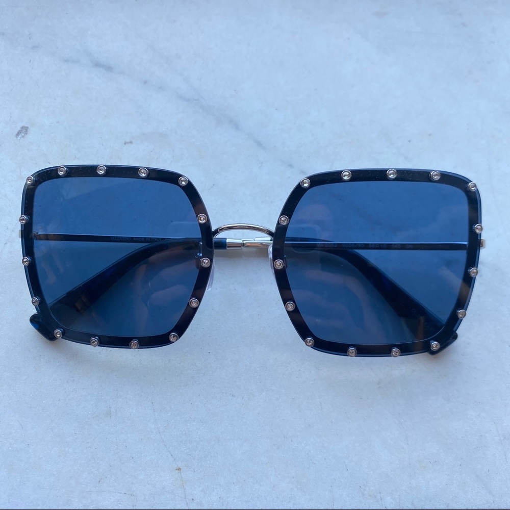 Valentino Sunglasses - Brand New! Never worn! VA2052